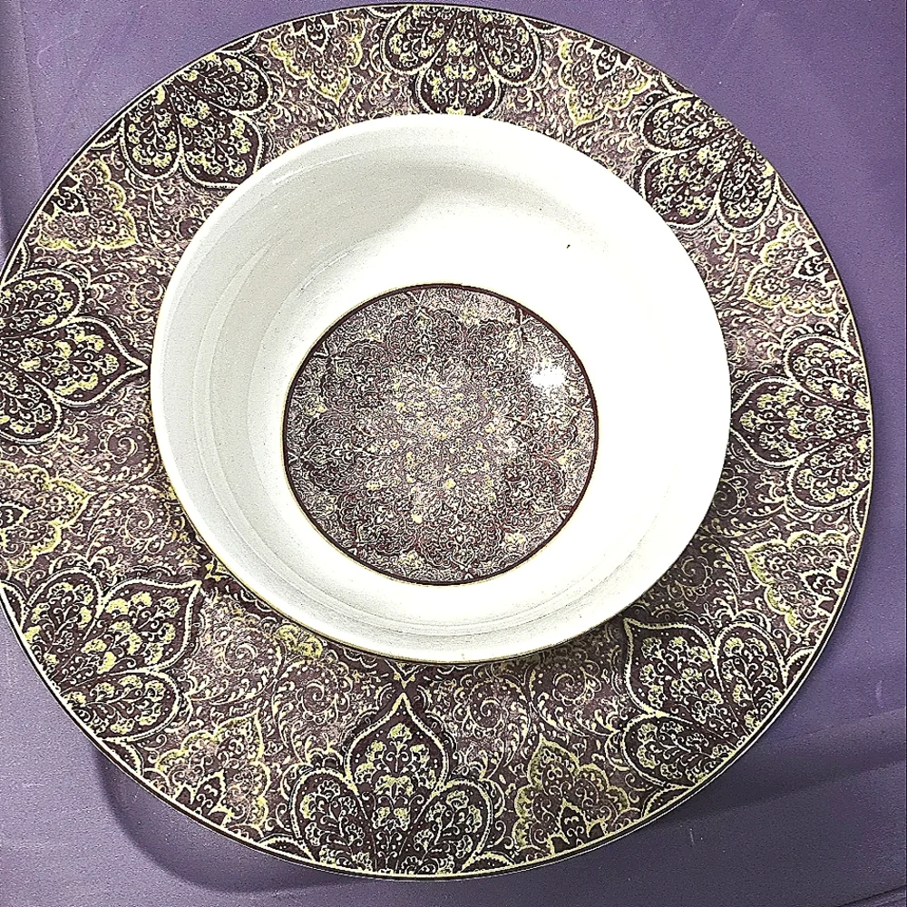 Intricate Patterned Decorative Plate